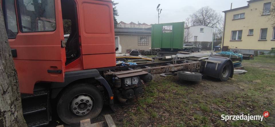 MAN F2000 145 284 goła plus zabudowa Rok produkcji 1999 Konin