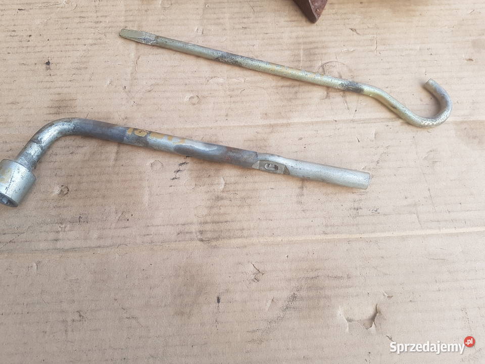 Suzuki Ignis FH SPORT zestaw lewarek klucz 19mm dolnośląskie