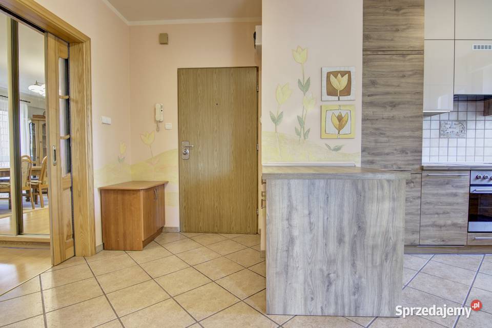 2 pokoje Okrzei 7 2 piętro duży balkon garaż Bartoszyce sprzedam