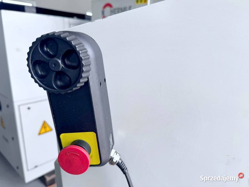 Frezarka CNC HERMLE UWF 900 E magazyn 32 z Produkcja Zabór