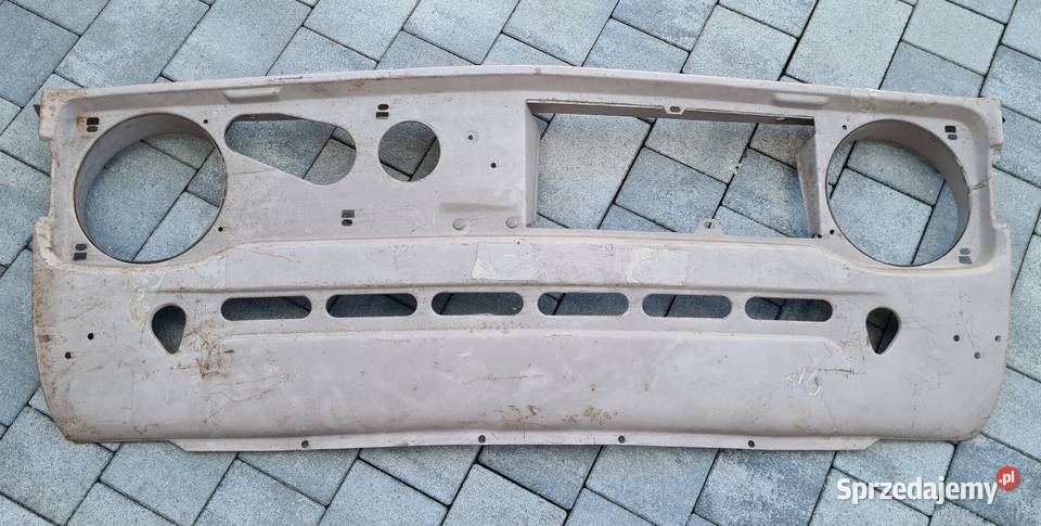 Fiat 128 rally sedan 1 seria pas przedni grill