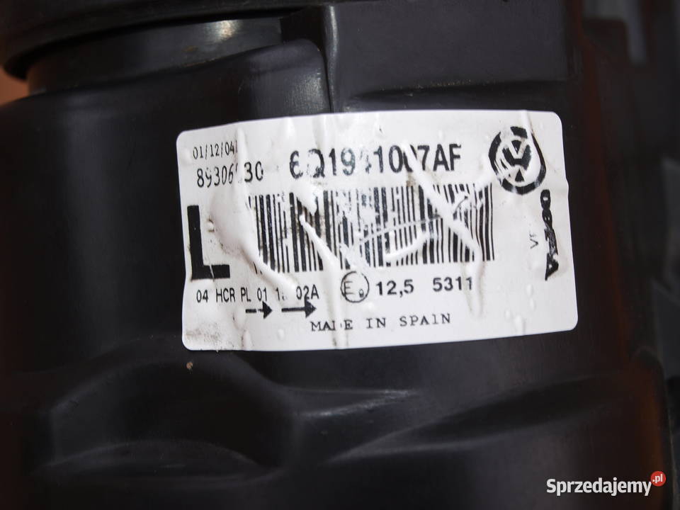 VW Polo lampa lewa przód 2001 2005r europa Oświetlenie wielkopolskie Kalisz