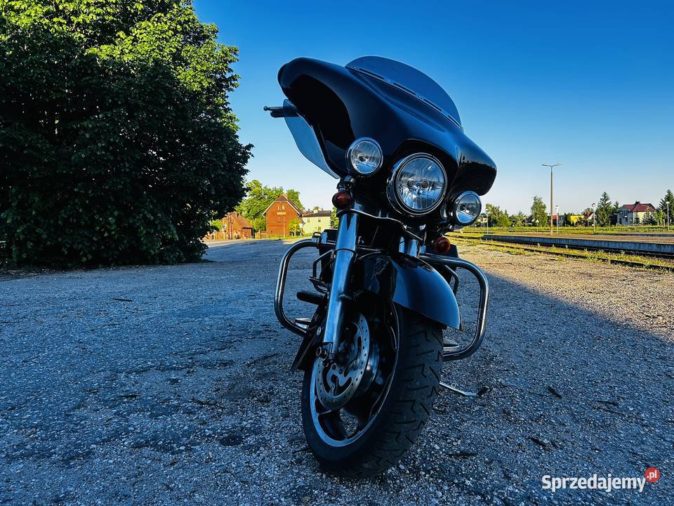 Harley Davidson FLHX z 2011 roku Street Glide Tuchola