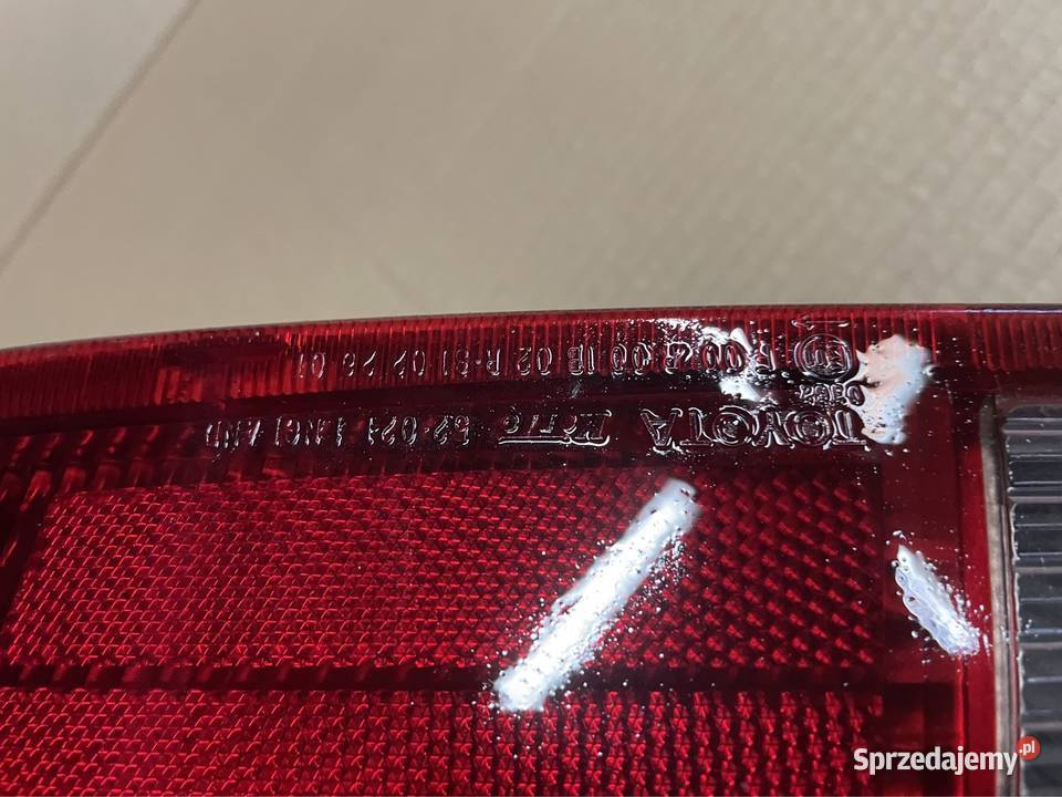 Lampa tyl tylna prawa toyota yaris I 1 prawe Lampy tylne Szczecin