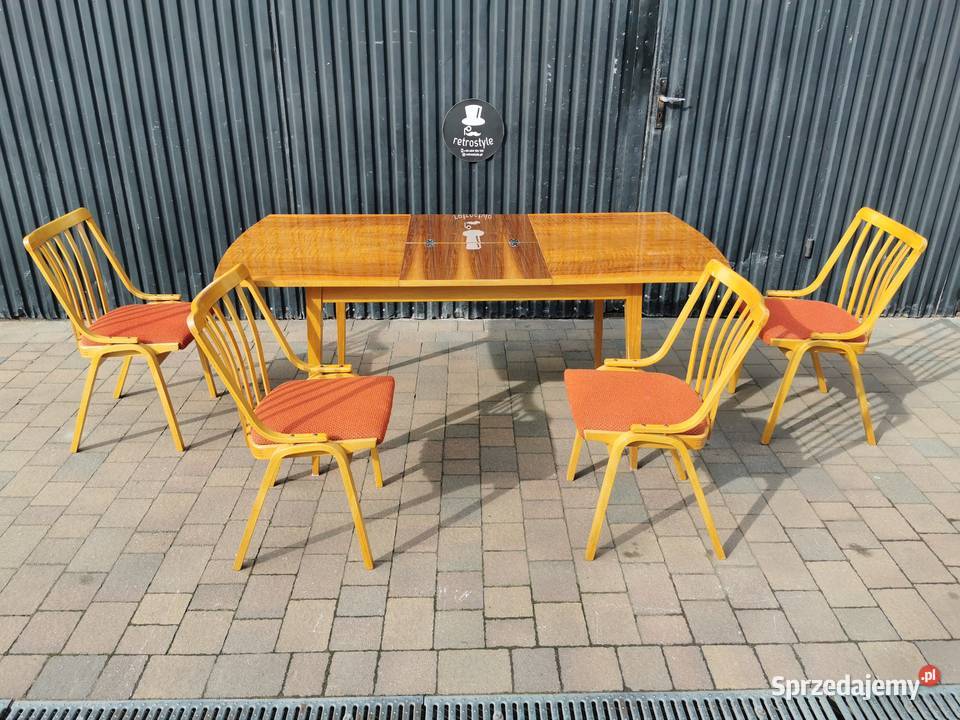 Stół JITONA krzesła TON proj L Volk