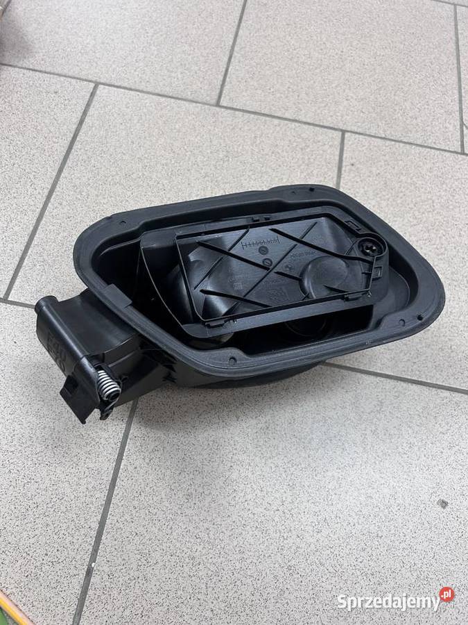 Wlew paliwa orginalny bmw f40 f70 osobowe Goszyce sprzedam