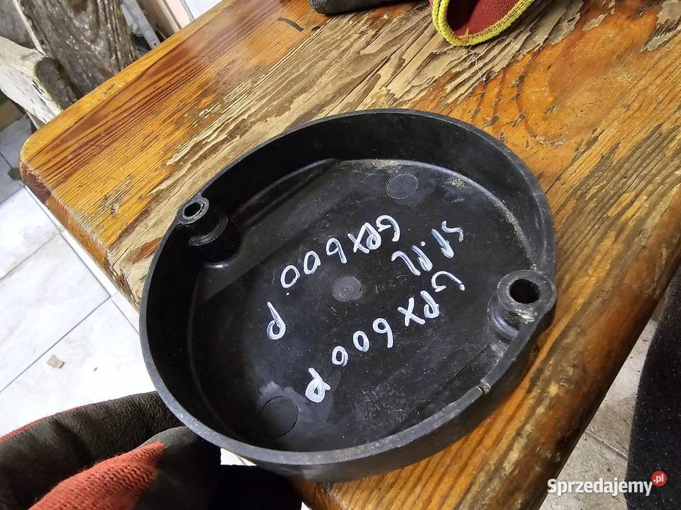 Kawasaki GPX 600 pokrywa pokrywka dekiel Jelenia Góra sprzedam