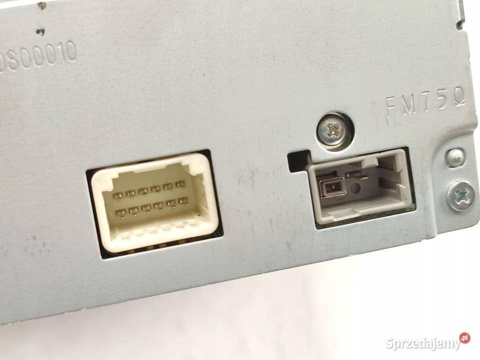 RADIOODTWARZACZ CD SUZUKI SWIFT V 20102017 NOWY