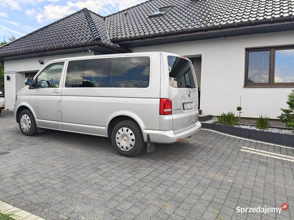 Volkswagen Caravelle 20140 bezwypadkowy Polski małopolskie Kocmyrzów
