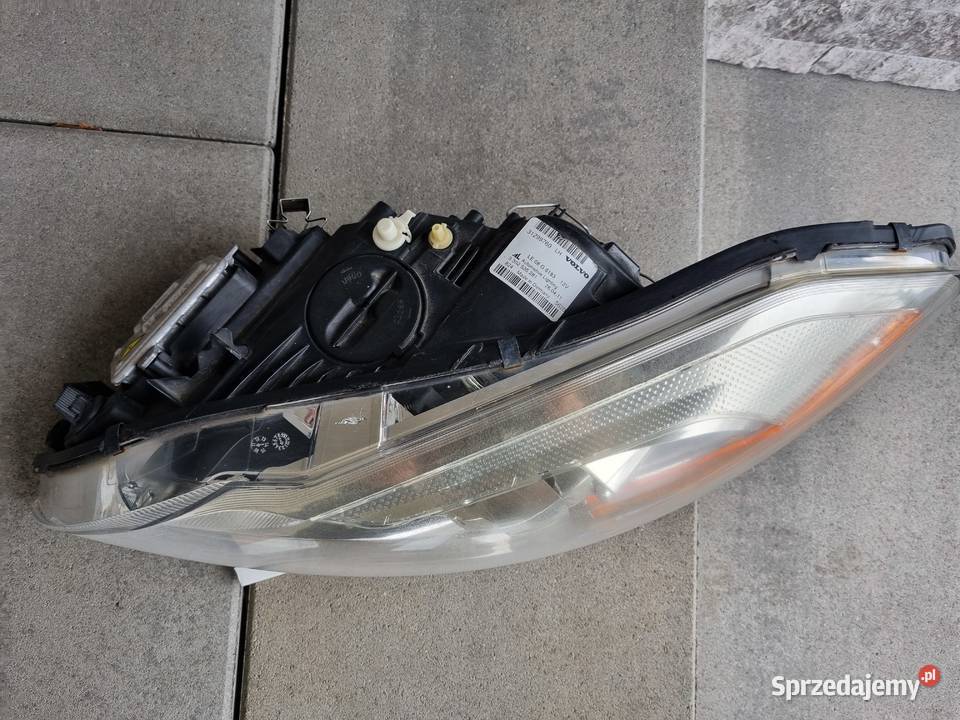 Reflektor Volvo C70 2011r T5 bixenon wersja USA osobowe