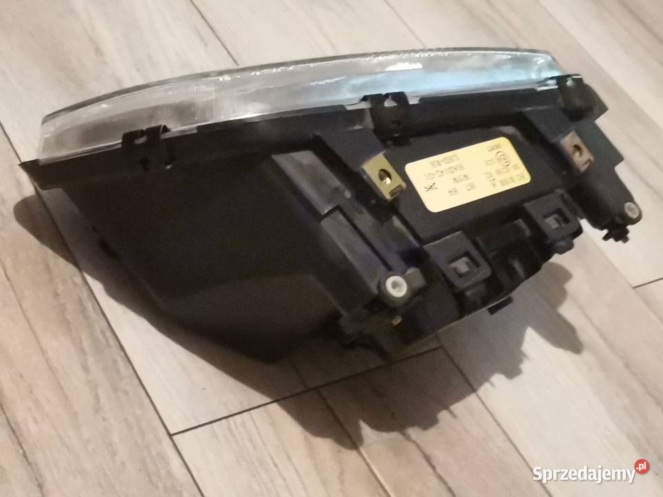 AUDI A3 8L1 9603 PRAWA LAMPA PRZÓD ZAMIENNIK Międzychód sprzedam