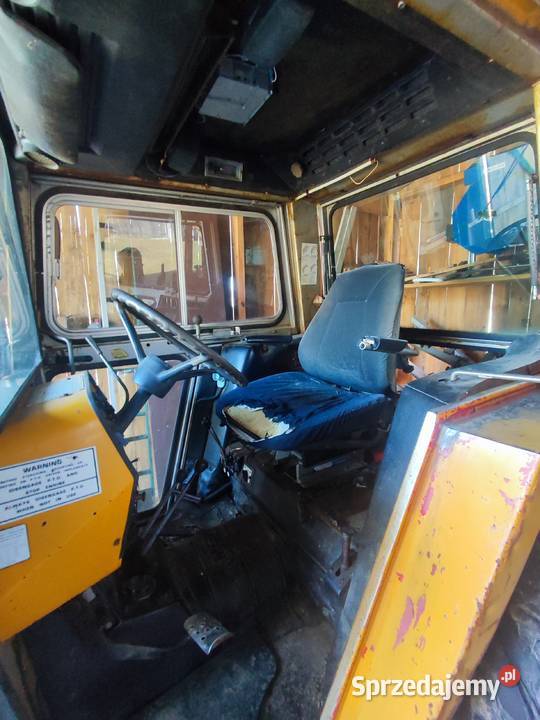 Massey Ferguson 550 Radom