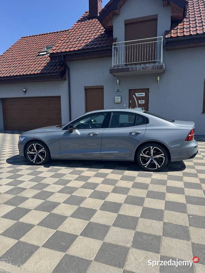 Volvo S60 B5 AWD Plus Dark 2024 20BenzynaStan system Start-Stop Ciechocinek