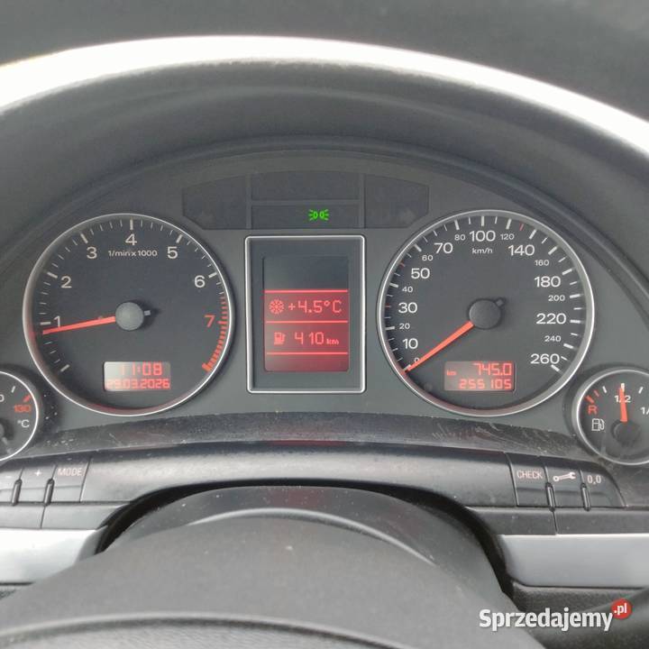 Audi A4 B7 16 MPI sedan klimatyzacja A4