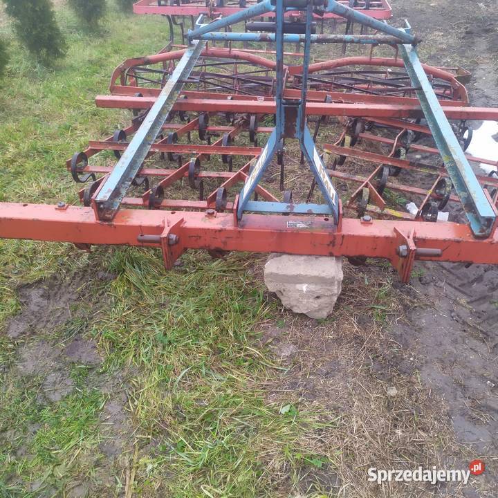 Agregat uprawowy przedsiewny szer 220 m Pniówek