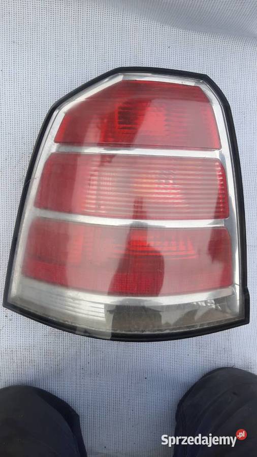 lampa tylna lewa Opel Zafira B oryginał lewe Dębno