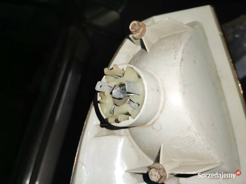 Kierunkowskaz lewy pomarańczowy Audi 100 C2 lewe Kierunkowskazy