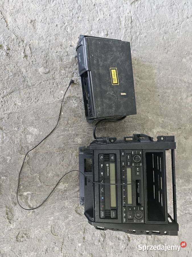 Zestaw panel środkowy radio climatronik i Poręba