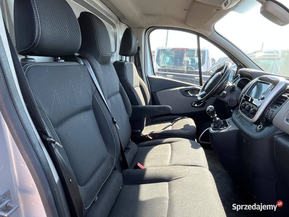 RENAULT Trafic III 16 DCi 145 L1H1 EP935 diesel Katowice