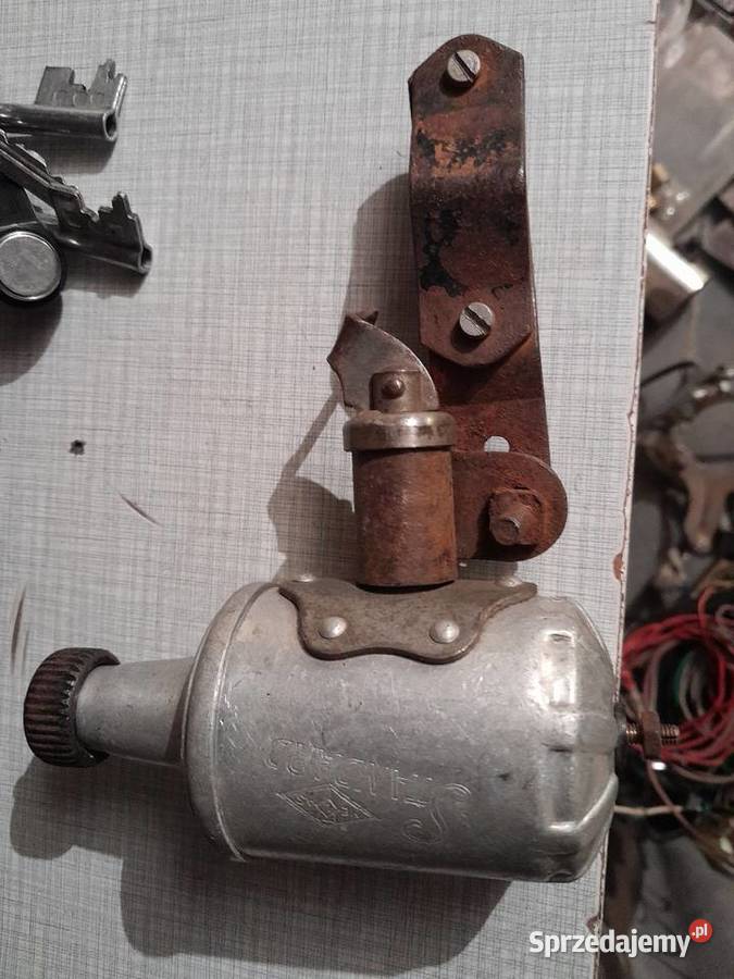 Dynamo z mocowaniem STANDARD Modlna