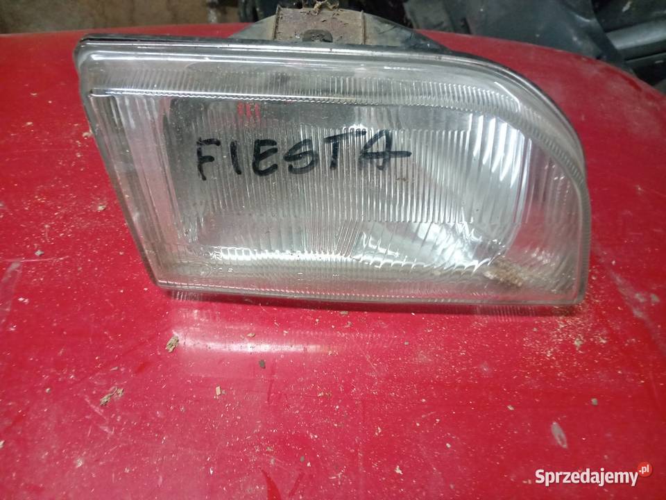 Fiesta mk3 reflektor prawy osobowe Teolin sprzedam