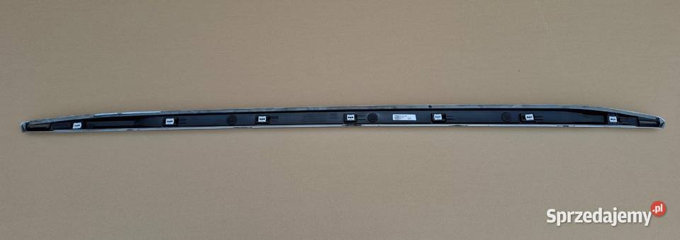 AUDI A3 8Y SLINE LISTWA NAKLADKA PROGU PRAWA osobowe Bieleń