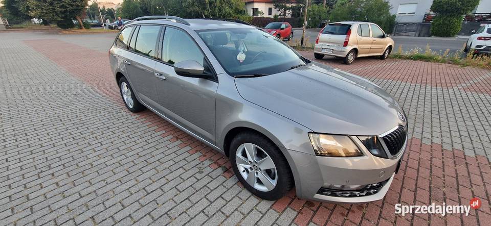 SKODA OCTAVIA 15 TSI 150 2019r KOMBI światła przeciwmgielne Opole