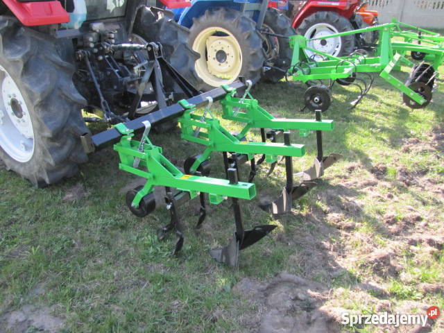 Pług jednoskibowy dwuskibowy traktor Kubota mazowieckie Węgrów