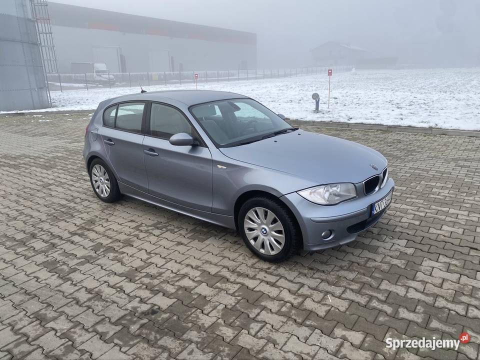 BMW 1 2005r 16 Benzyna ZAMIANA Rok produkcji 2005 Katowice