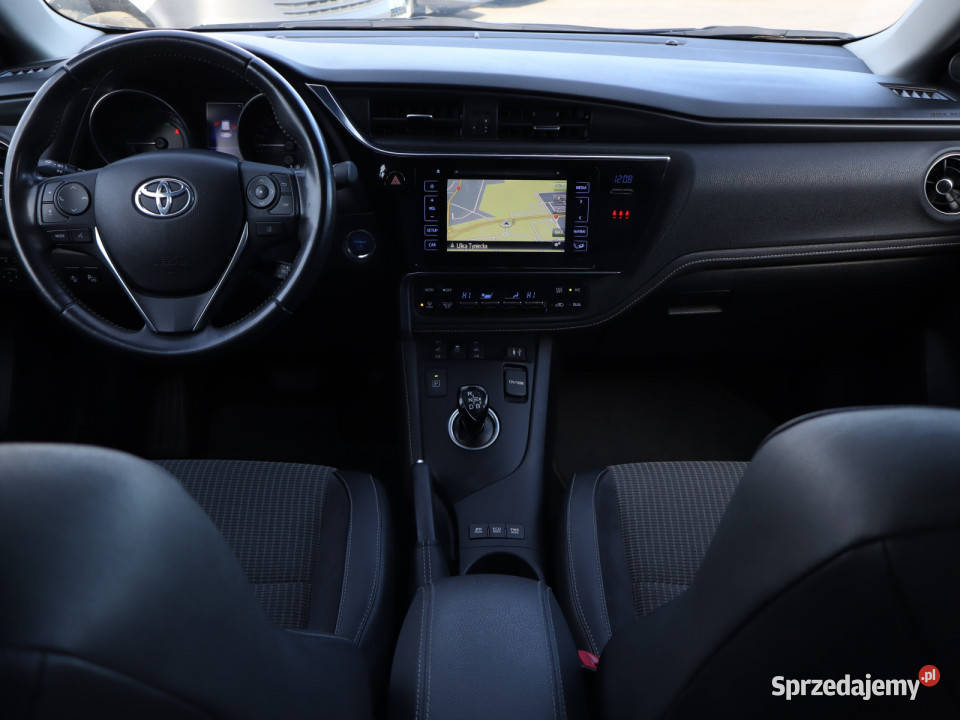 Toyota Auris Hybrid tempomat Bielany Wrocławskie
