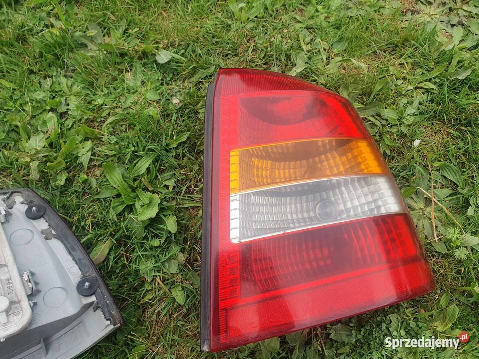 Lampa tylna prawa lewa Opel Astra G II hatchback sprzedam