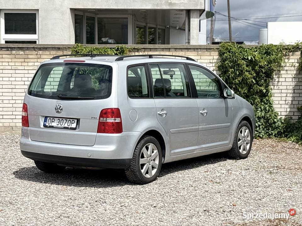 Volkswagen Touran 2005 16 Benzyna Manual 6 Warszawa
