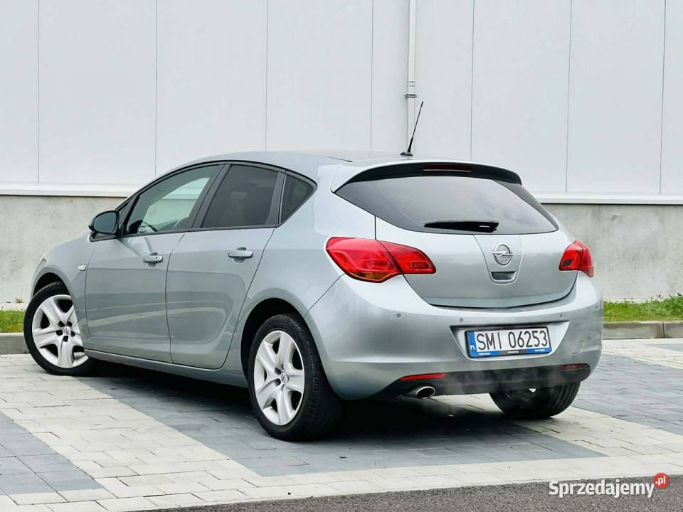Opel Astra Opel Astra 14 Turbo Design Edition J