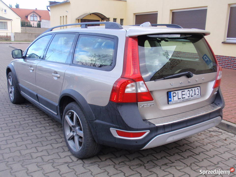 Volvo xc70 2008 D5manual bezowe skory navi szary Leszno