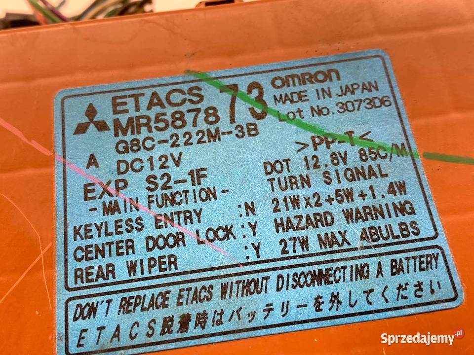 SKRZYNKA BEZPIECZNIKÓW MITSUBISHI OUTLANDER I