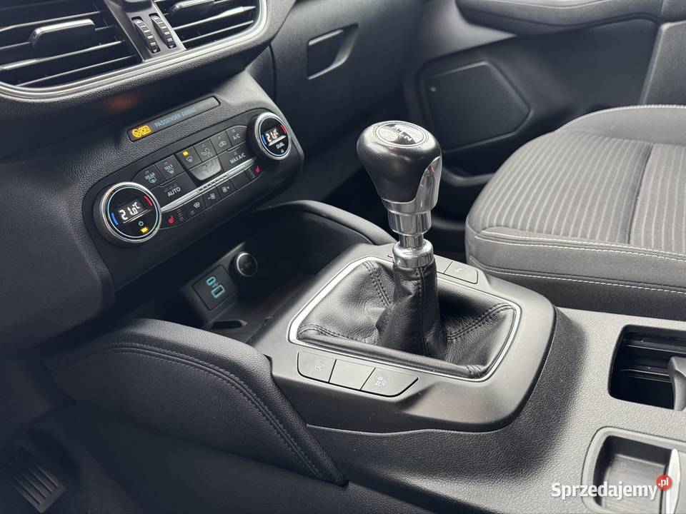 Ford Kuga Keyless Oryg Lakier Kamera Led elektryczne szyby Kutno sprzedam