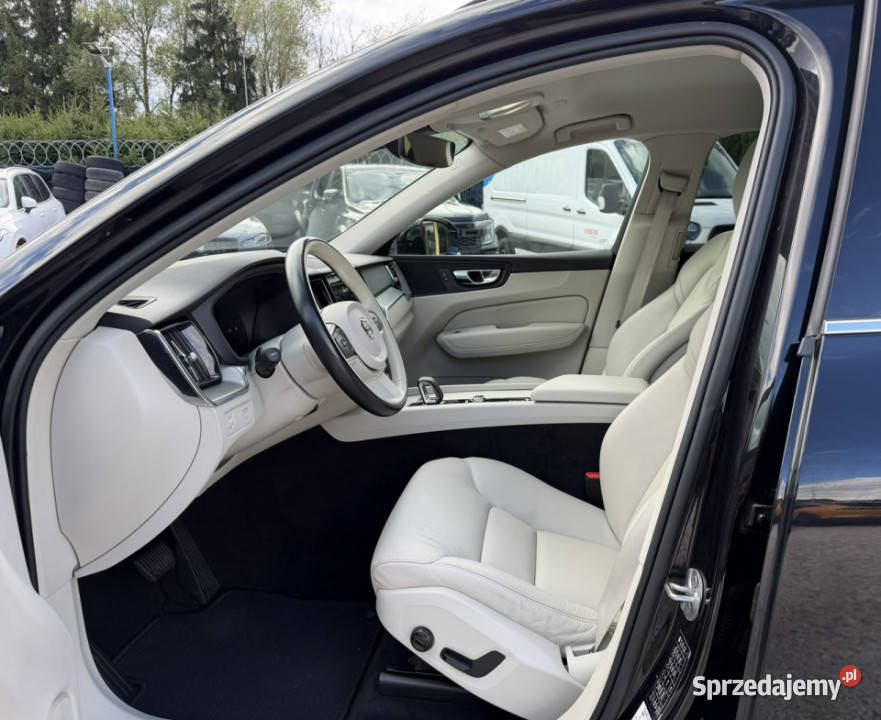 Volvo XC 60 B4Plus DarkGoogleGwarancja II 2017 gniazdo SD Kamienna Góra
