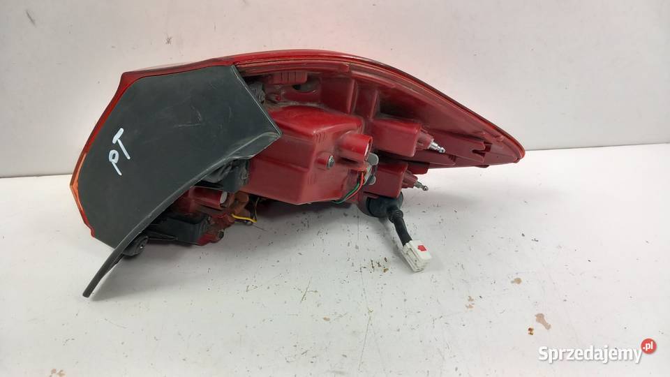 KIA CEED II HB LAMPA TYŁ LEWA