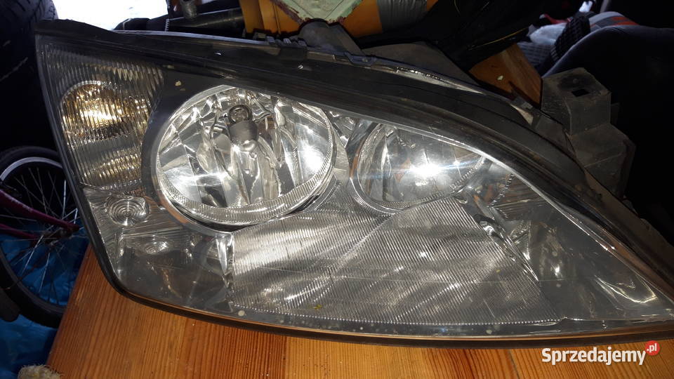 LUSTERKA ELFORD MONDEOO Poraj