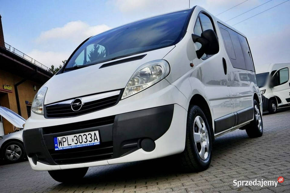 Opel Vivaro 20CDTI Klima automat 8 osób 2012r autoalarm Płock sprzedam