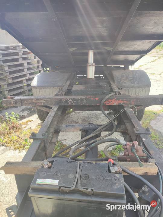 Przyczepa jednoosiowa na bliźniakach wywrot wywrotki Protasy