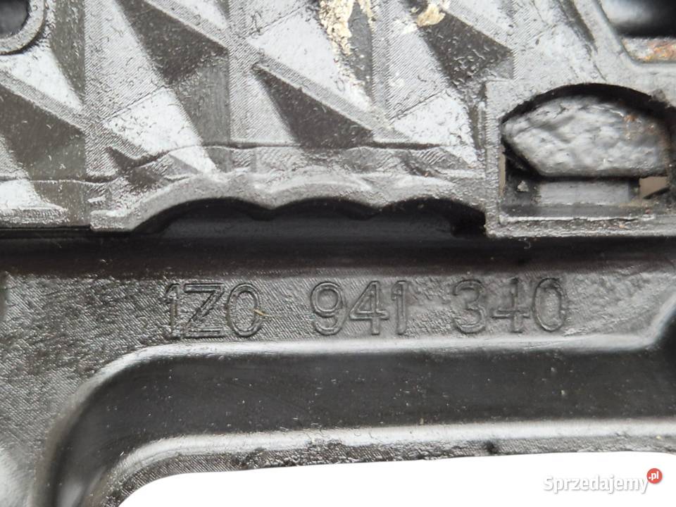 ŚLIZG LAMPY REFLEKTORA LEWY PRAWY SKODA OCTAVIA Działoszyce