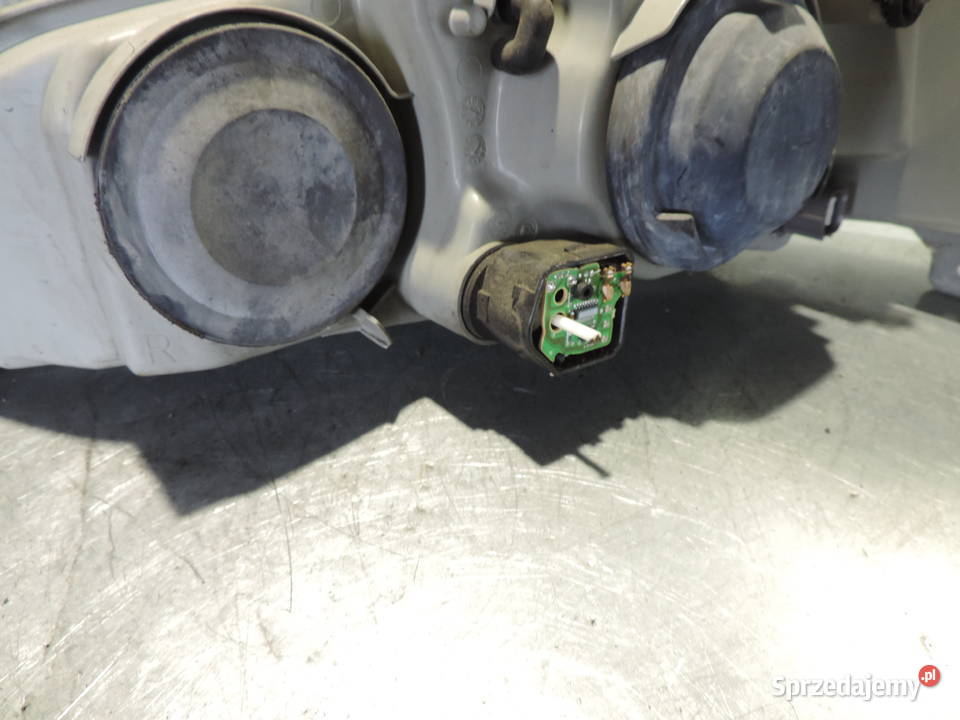 LAMPA PRAWY PRZÓD HONDA ACCORD 6