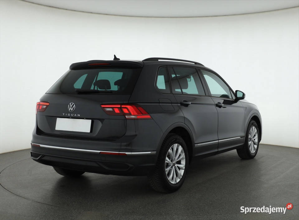 VW Tiguan 15 TSI czujnik parkowania