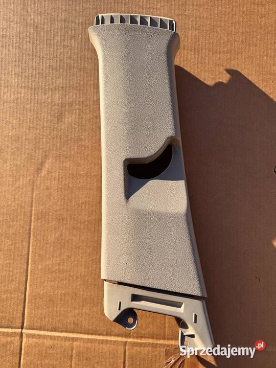 Osłona słupka środkowego lewego Toyota Yaris III Osłony i zaślepki sprzedam