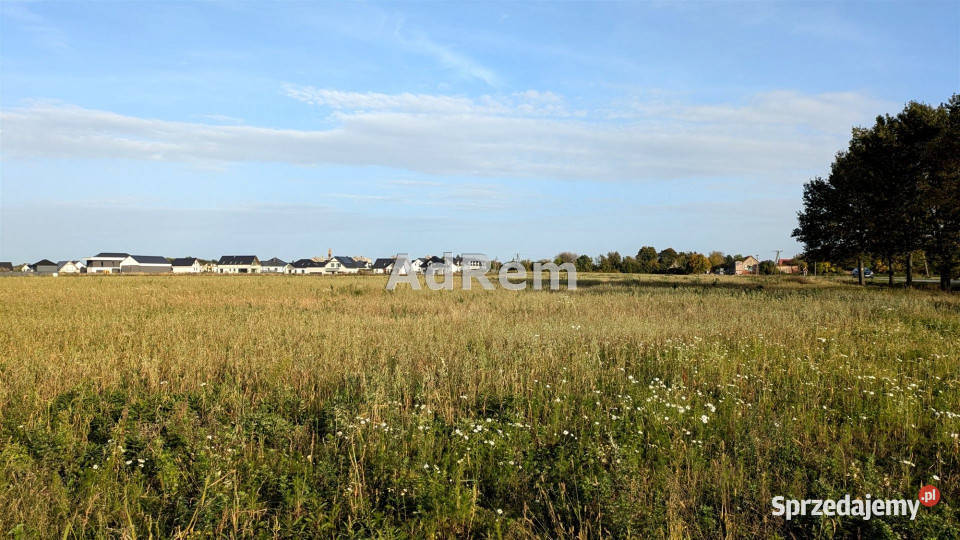 sprzedaży gruntu 4699m2 Kębłowice
