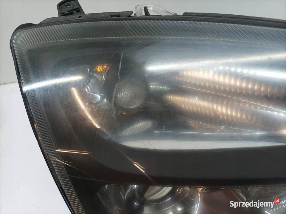 LAMPA PRZÓD PRAWA DYMIONA EU Opel Signum I osobowe sprzedam