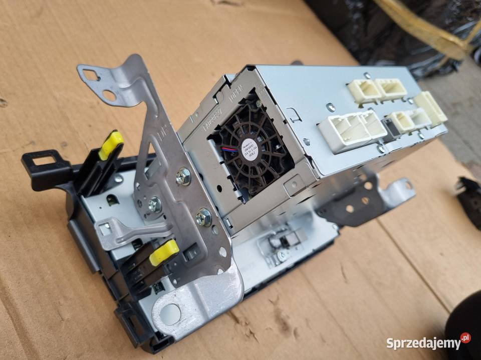 RADIO CD NAWIGACJA TOYOTA RAV4 IV 8614042040 15R osobowe
