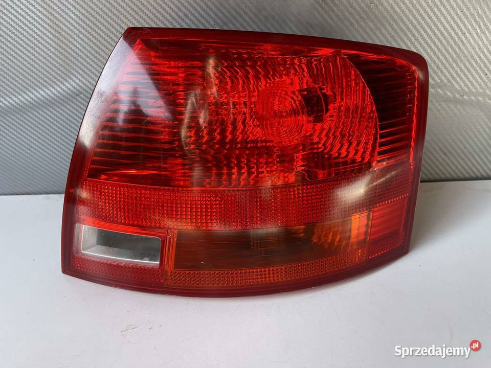 AUDI A4 B7 PRAWA LAMPA TYŁ KOMBI Ostroróg sprzedam