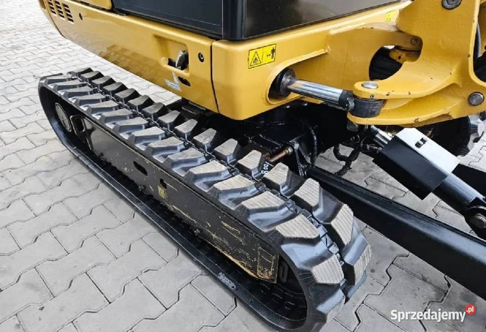 Caterpillar 3017D 2015 1537 mthminikoparka132 kW Rok produkcji 2015 Łódź